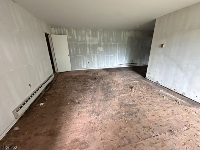 3011 Cromwell Ct, Hillsborough Twp., NJ 08844