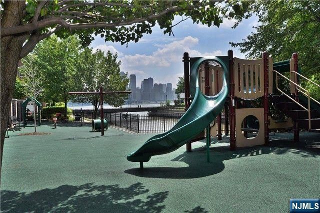 474 Buffalo Court, West New York, NJ 07093