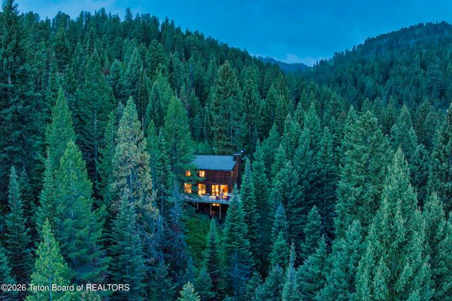 6586 W LUPINE Trail, Wilson, WY 83014