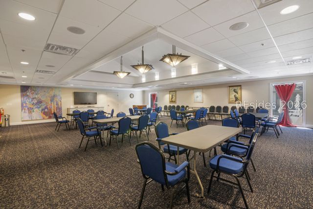 300 Woodhaven Dr Apt 1204, Hilton Head Island, SC 29928