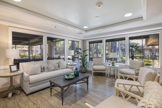 300 Woodhaven Dr Apt 1204, Hilton Head Island, SC 29928