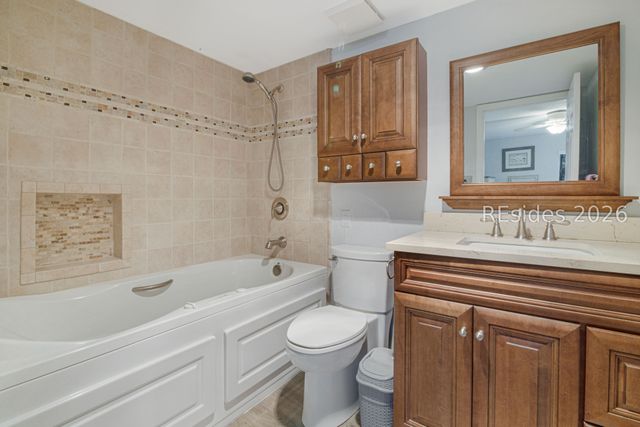 300 Woodhaven Dr Apt 1204, Hilton Head Island, SC 29928