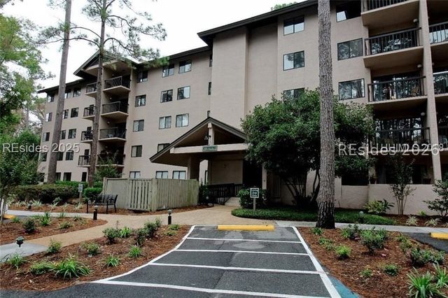 300 Woodhaven Dr Apt 1204, Hilton Head Island, SC 29928