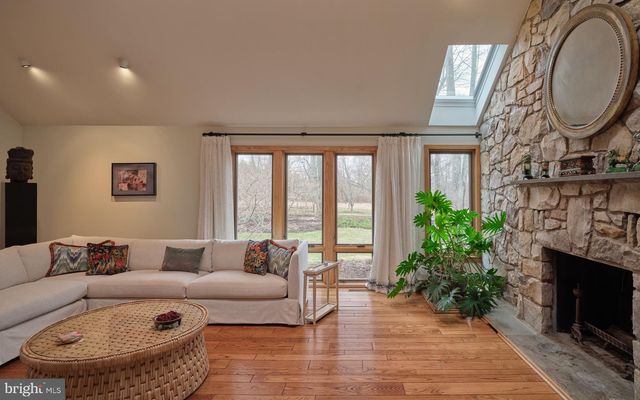 260 CAFFERTY RD, Pipersville, PA 18947