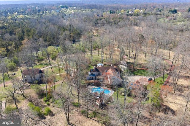 260 CAFFERTY RD, Pipersville, PA 18947
