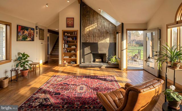 260 CAFFERTY RD, Pipersville, PA 18947