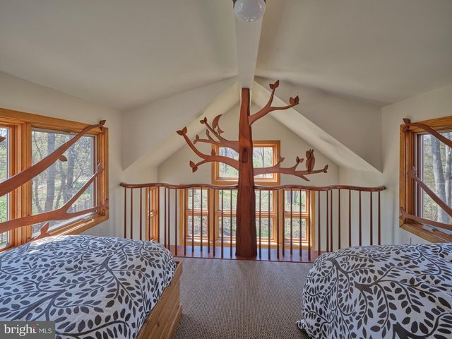 260 CAFFERTY RD, Pipersville, PA 18947