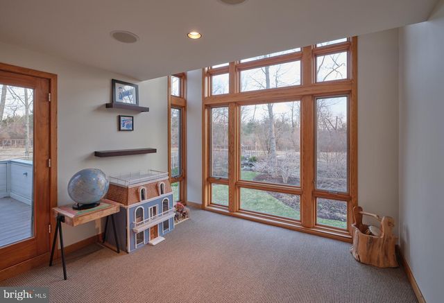 260 CAFFERTY RD, Pipersville, PA 18947