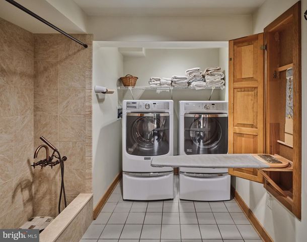 260 CAFFERTY RD, Pipersville, PA 18947