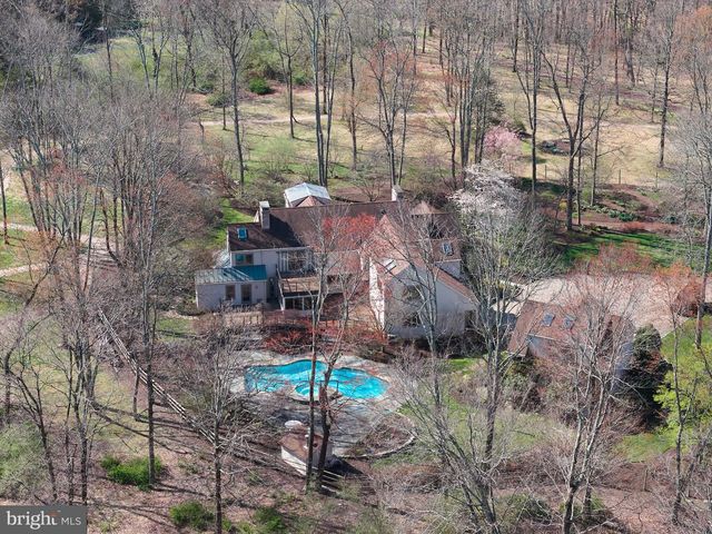 260 CAFFERTY RD, Pipersville, PA 18947