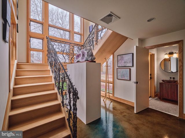 260 CAFFERTY RD, Pipersville, PA 18947
