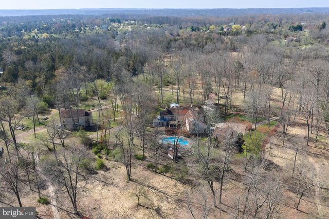 260 CAFFERTY RD, Pipersville, PA 18947