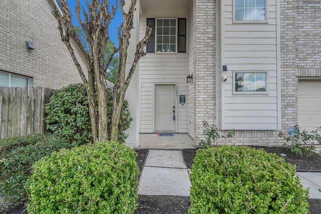 15627 Kentwater Court, Houston, TX 77095