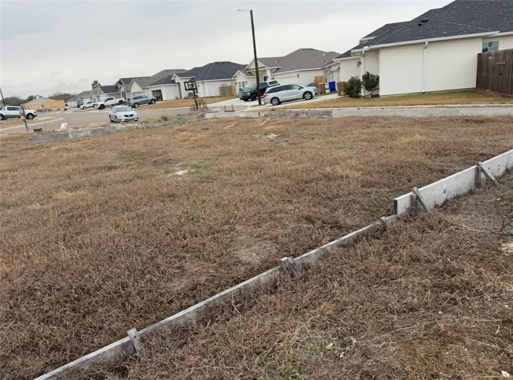 6729 Keyan Dr, Corpus Christi, TX 78414 — photo 3
