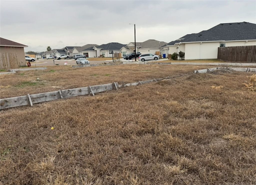 6729 Keyan Dr, Corpus Christi, TX 78414 — photo 5
