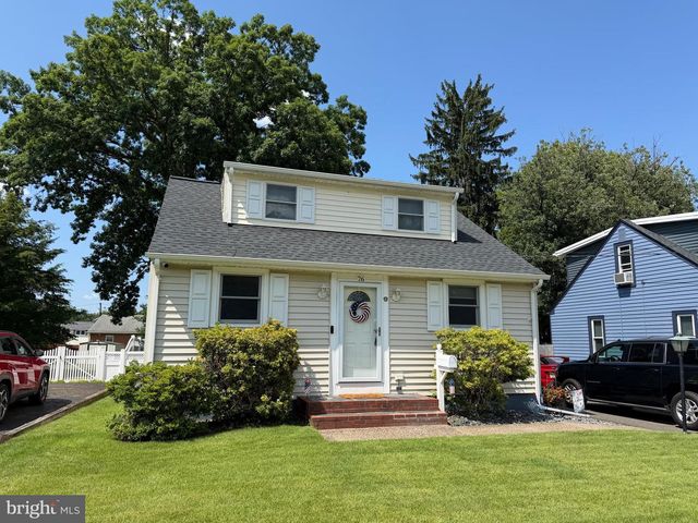 76 SHERWOOD AVE, Hamilton, NJ 08619