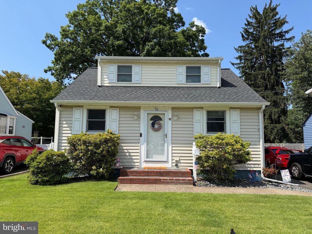 76 SHERWOOD AVE, Hamilton, NJ 08619