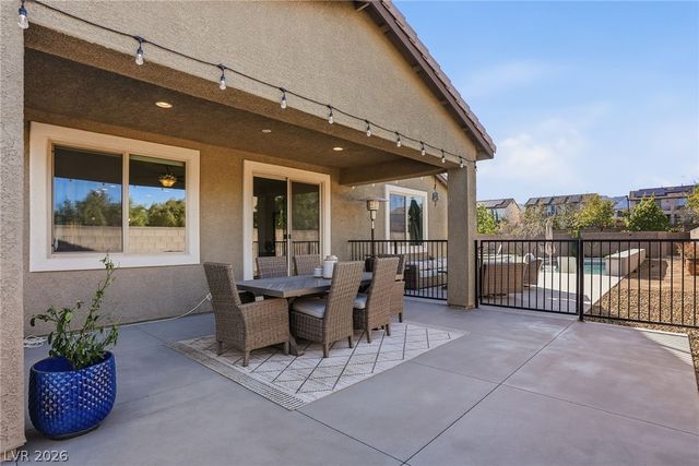 7385 Quaking Aspen Street, Las Vegas, NV 89149