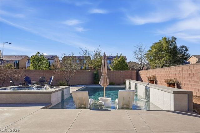 7385 Quaking Aspen Street, Las Vegas, NV 89149