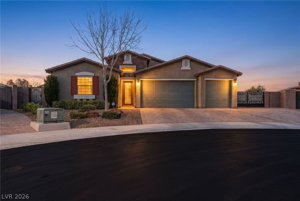 7385 Quaking Aspen Street, Las Vegas, NV 89149