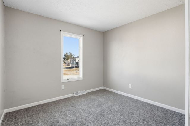 109 Blackhawk Drive, Park View, IA 52748