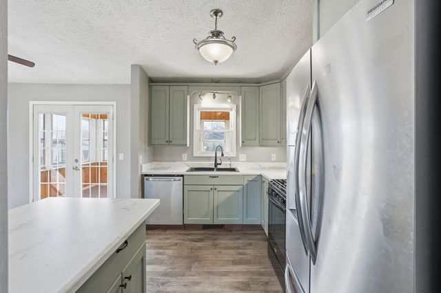 109 Blackhawk Drive, Park View, IA 52748