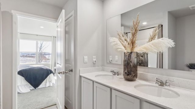 1110 Hillside Place, Altoona, IA 50009