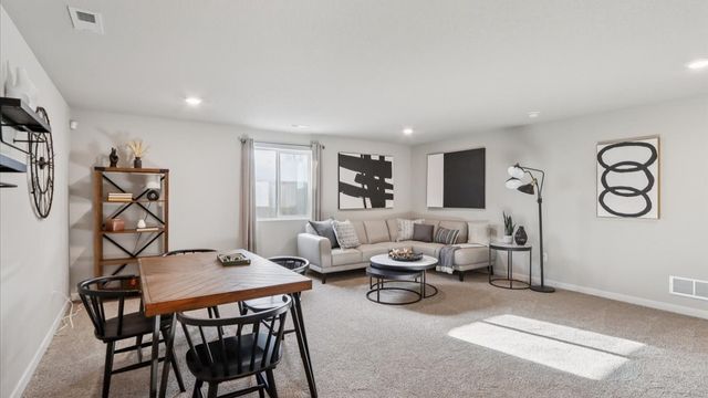 1110 Hillside Place, Altoona, IA 50009