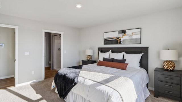 1110 Hillside Place, Altoona, IA 50009