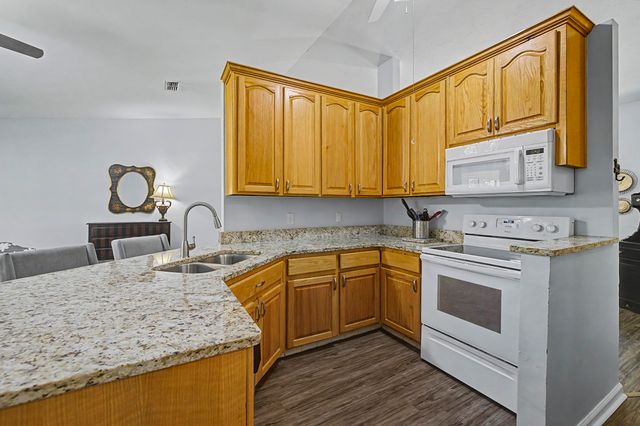 252 Starmount Drive, Tallahassee, FL 32303