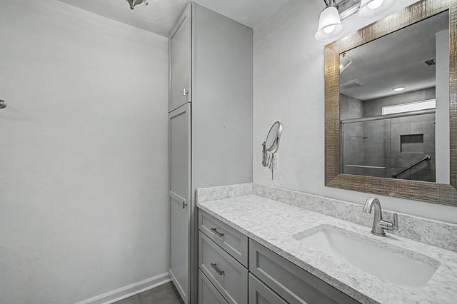 252 Starmount Drive, Tallahassee, FL 32303