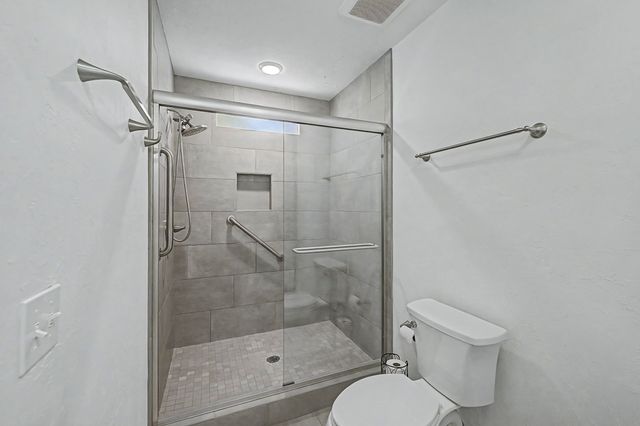 252 Starmount Drive, Tallahassee, FL 32303