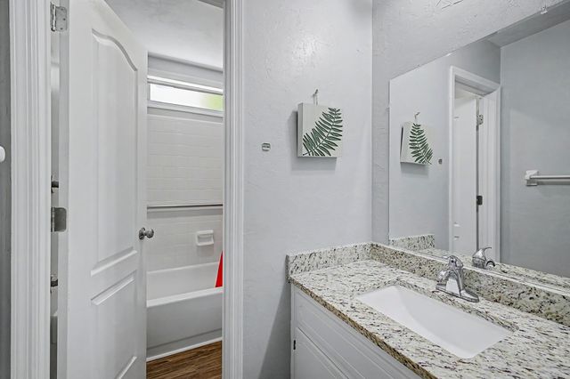 252 Starmount Drive, Tallahassee, FL 32303