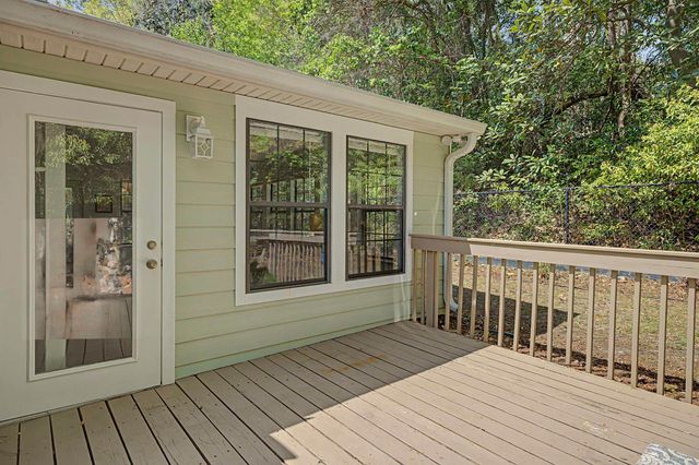 252 Starmount Drive, Tallahassee, FL 32303