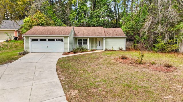 252 Starmount Drive, Tallahassee, FL 32303