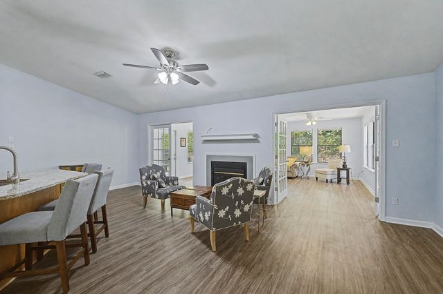 252 Starmount Drive, Tallahassee, FL 32303