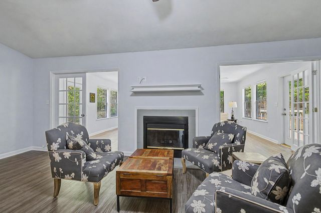 252 Starmount Drive, Tallahassee, FL 32303