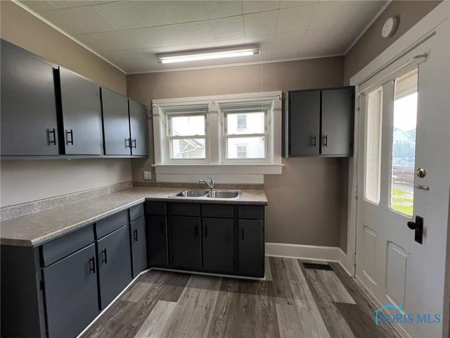 381 & 383 W Johnson Street, Upper Sandusky, OH 43351