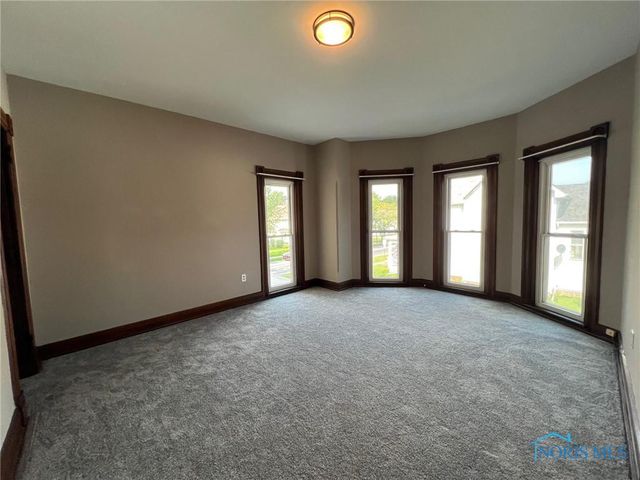 381 & 383 W Johnson Street, Upper Sandusky, OH 43351