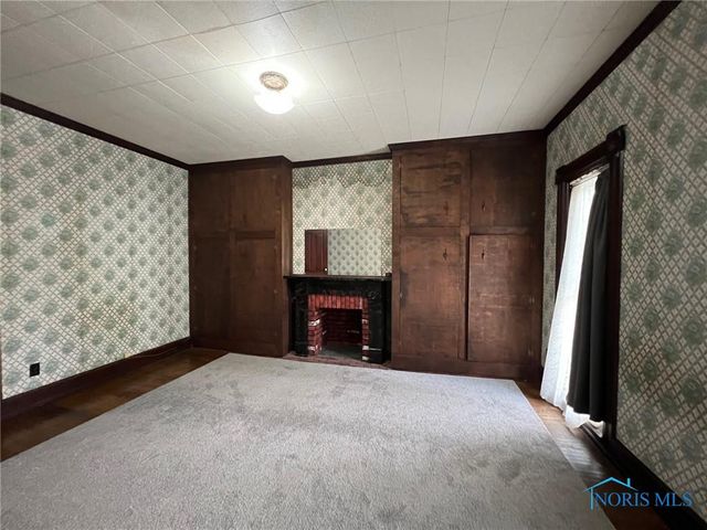 381 & 383 W Johnson Street, Upper Sandusky, OH 43351