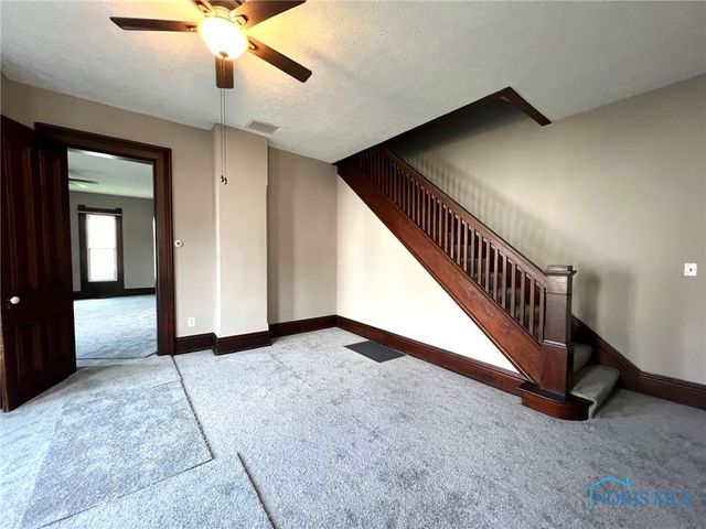 381 & 383 W Johnson Street, Upper Sandusky, OH 43351