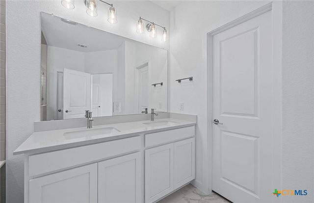 200 Adlai Avenue, Georgetown, TX 78633