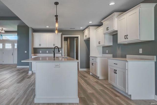 1103 Midnight Chase Grove, Fort Wayne, IN 46845