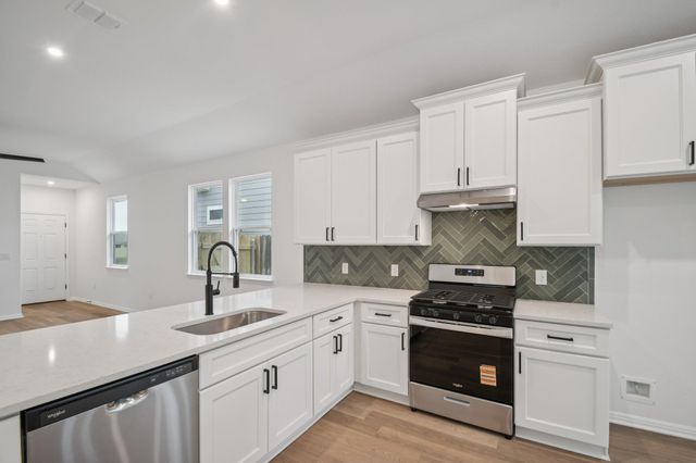 367 Porter Country PKWY, Buda, TX 78610