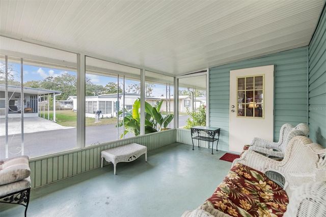 37015 SANDRA AVENUE, Zephyrhills, FL 33542