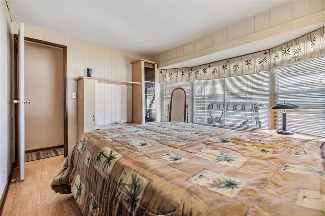 37015 SANDRA AVENUE, Zephyrhills, FL 33542