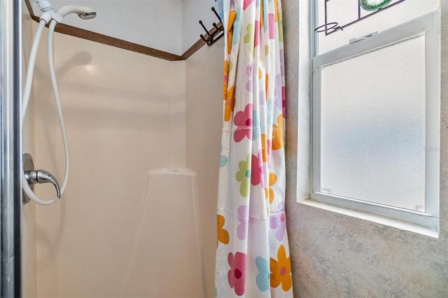 37015 SANDRA AVENUE, Zephyrhills, FL 33542