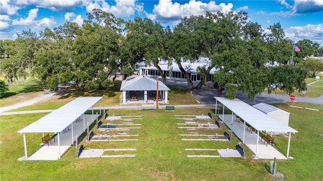 37015 SANDRA AVENUE, Zephyrhills, FL 33542