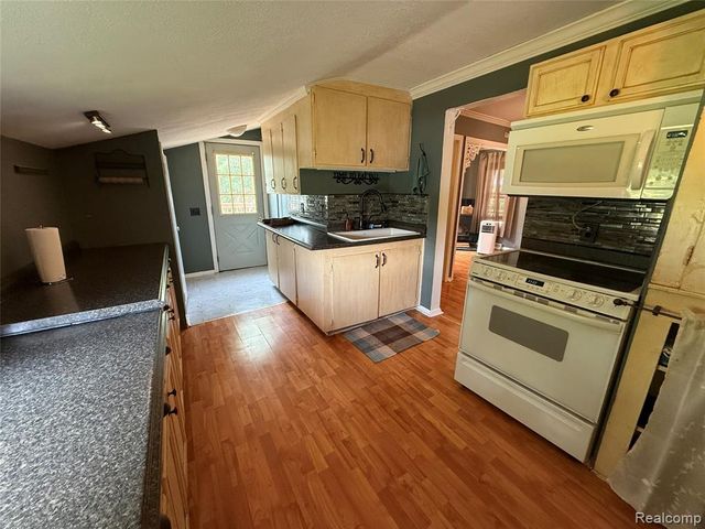 3341 W Baldwin Road, Grand Blanc, MI 48439