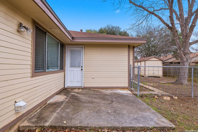9630 Wildwood Rdg, San Antonio, TX 78250